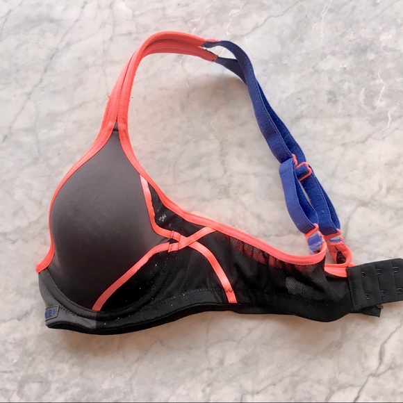 Berlei High impact Sports Bra - Picture 8 of 11